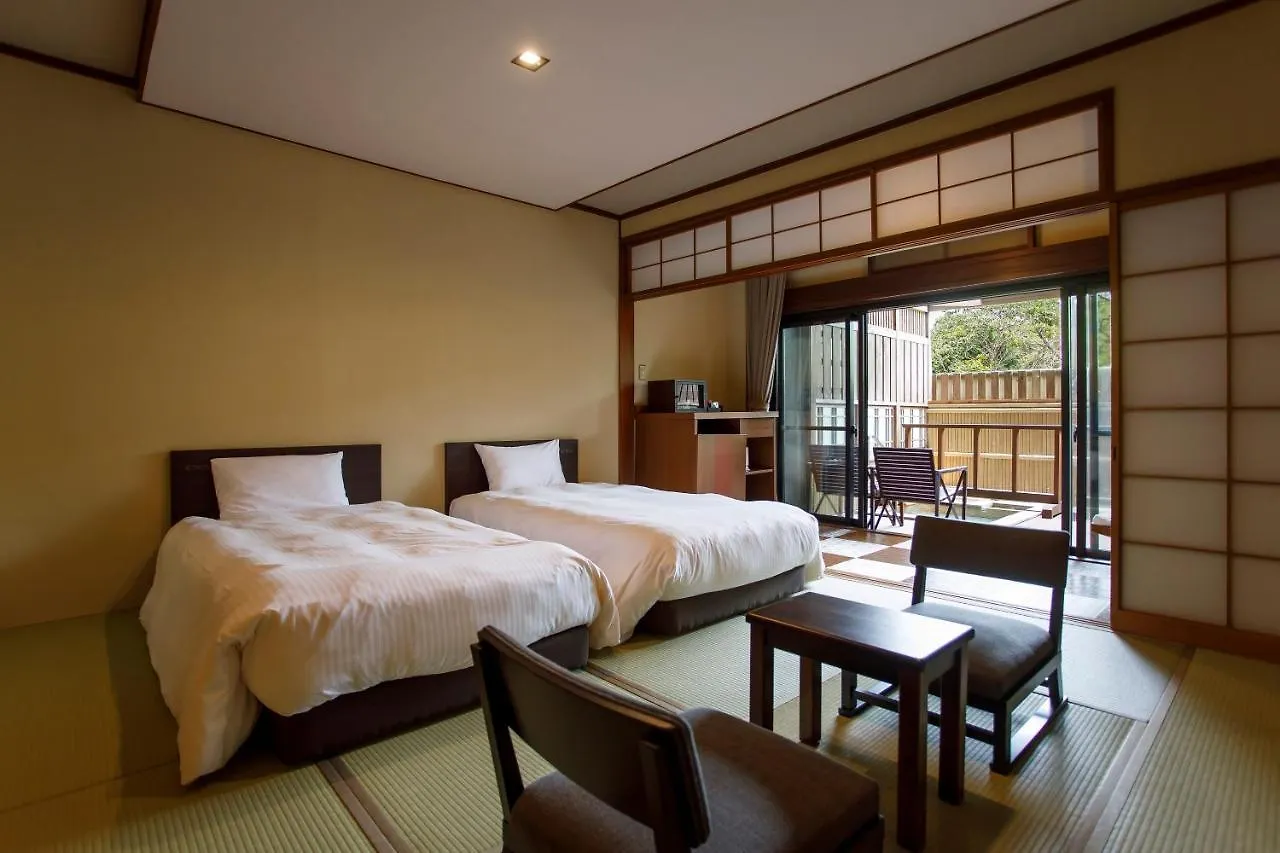 Hakone Kowakien Mikawaya Ryokan 4*,