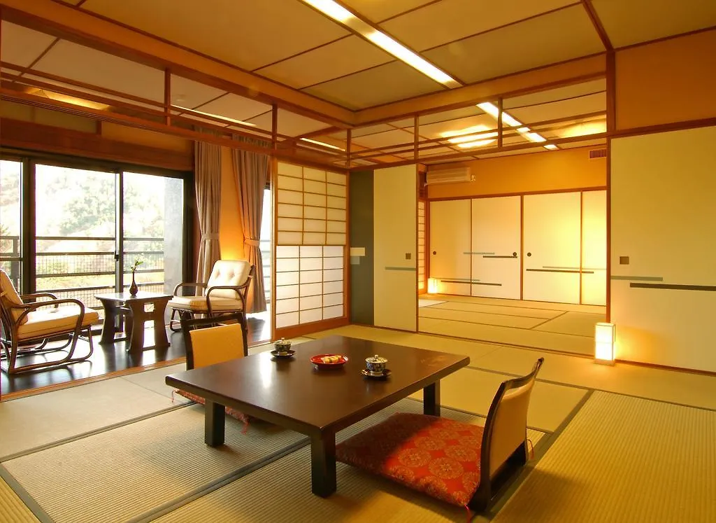 Hakone Kowakien Mikawaya Ryokan 4*,