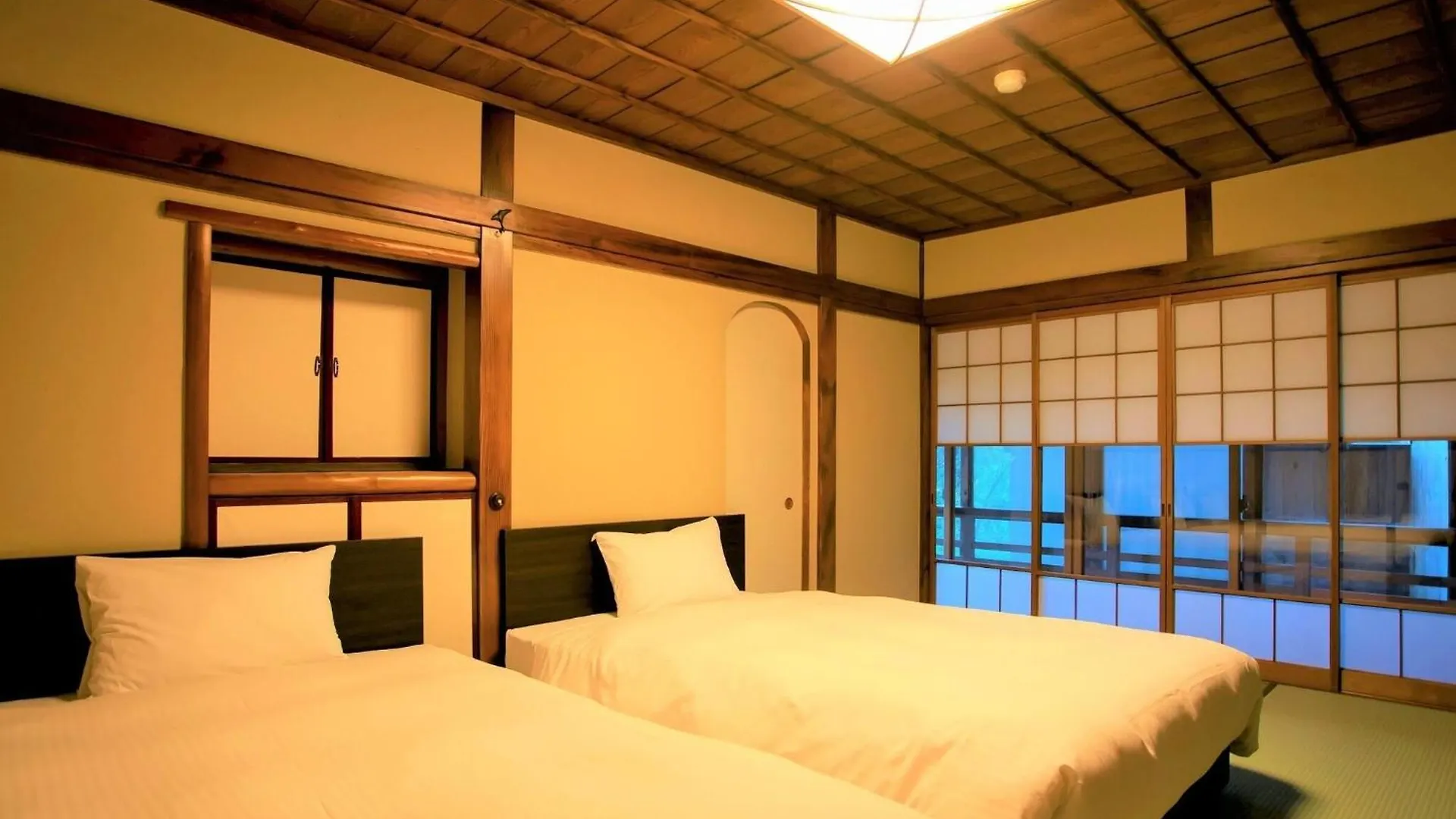 Hakone Kowakien Mikawaya Ryokan Japan
